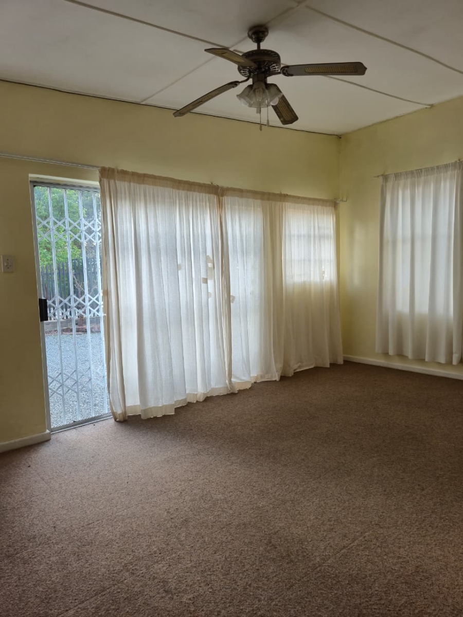 To Let 1 Bedroom Property for Rent in Top Town Eastern Cape